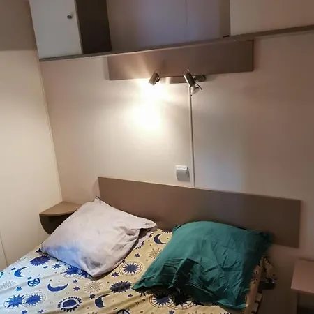 캠프장 Mobilhomme A Saint Etienne Villefranche-de-Panat